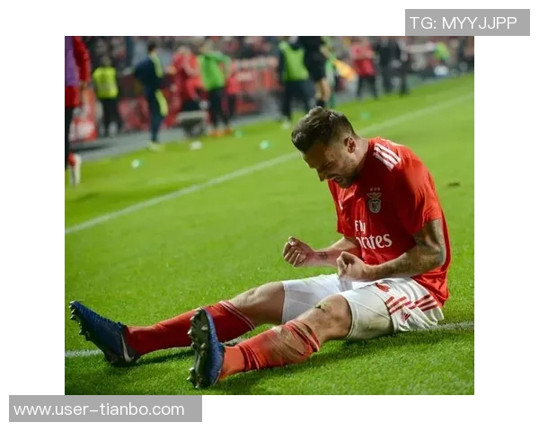 斯皮纳佐拉谈本菲卡比赛节奏与攻击性表现的优势分析