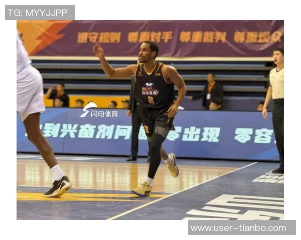 山东蜜獾在NBL常规赛第九轮中以85比93惜败于上海玄鸟展现顽强斗志