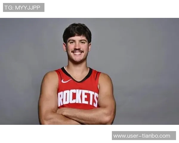 火箭与马刺激战上半场谢泼德表现抢眼文班状态起伏失误频繁